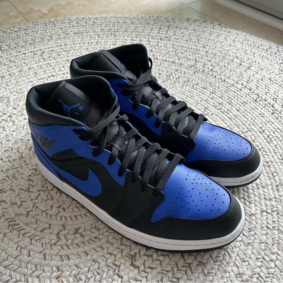 [13] Nike Air Jordan 1 Mid Hyper Royal Tumbled Leather Men’s Black & Blue - Picture 6 of 10